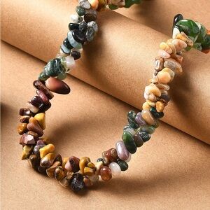 NWOT Multi Gemstone Chips Necklace in Platinum Bond 20 Inches